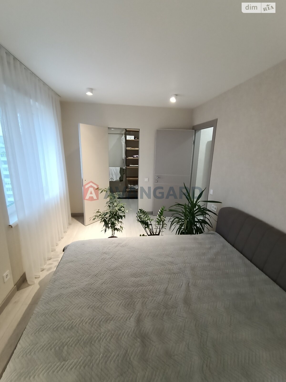 Продажа четырехкомнатной квартиры в Запорожье, на ул. Владимира Украинца 7, район Коммунарский фото 2 Продажа четырехкомнатной квартиры в Запорожье, на ул. Владимира Украинца 7, район Коммунарский фото 2