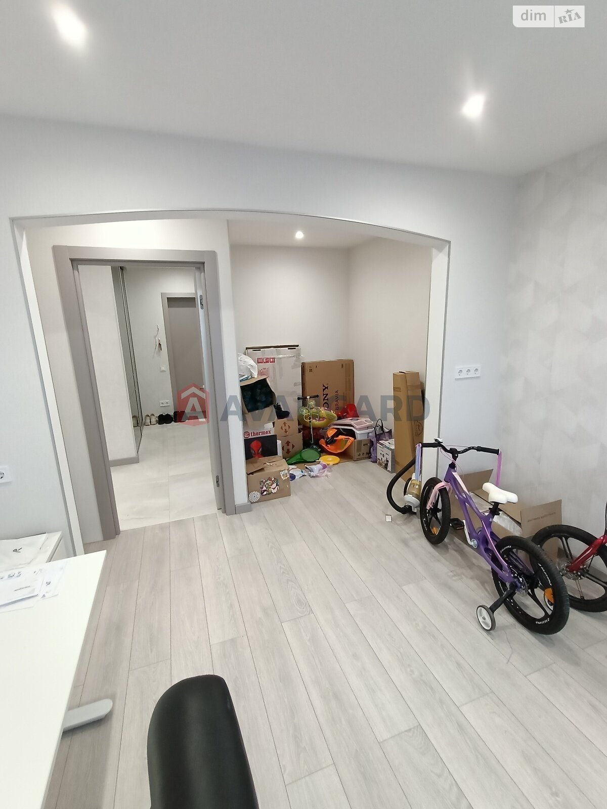 Продажа четырехкомнатной квартиры в Запорожье, на ул. Владимира Украинца 7, район Коммунарский фото 2 Продажа четырехкомнатной квартиры в Запорожье, на ул. Владимира Украинца 7, район Коммунарский фото 2