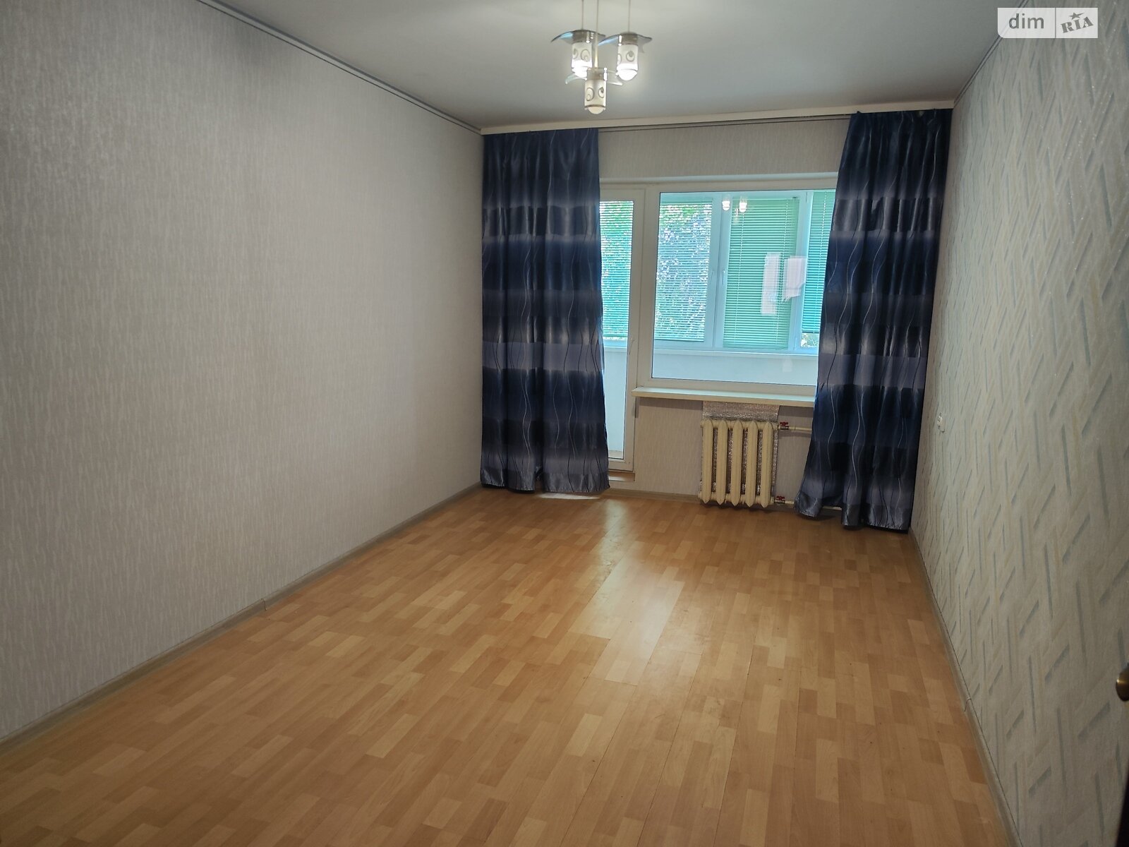 Продажа трехкомнатной квартиры в Запорожье, на ул. Романтическая 9, район Коммунарский фото 1 Продажа трехкомнатной квартиры в Запорожье, на ул. Романтическая 9, район Коммунарский фото 1