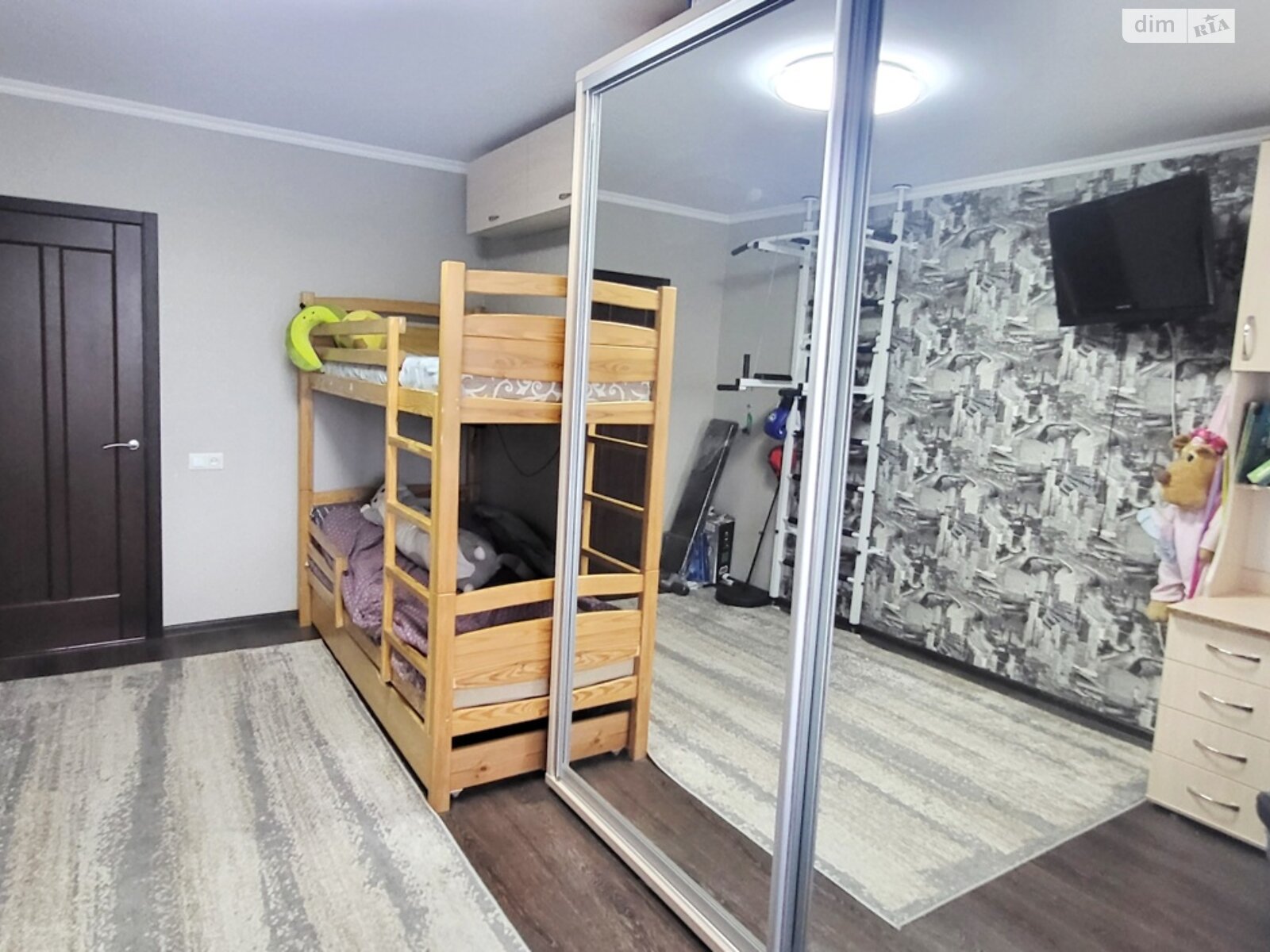 Продаж трикімнатної квартири в Запоріжжі, на вул. Стешенка 25, район Комунарський фото 1 Продаж трикімнатної квартири в Запоріжжі, на вул. Стешенка 25, район Комунарський фото 1