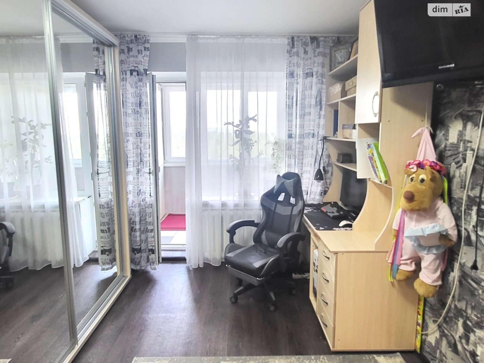 Продаж трикімнатної квартири в Запоріжжі, на вул. Стешенка 25, район Комунарський фото 1 Продаж трикімнатної квартири в Запоріжжі, на вул. Стешенка 25, район Комунарський фото 1