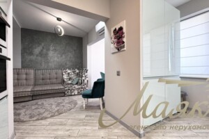 Продажа трехкомнатной квартиры в Запорожье, на ул. Владимира Украинца, район Коммунарский фото 2