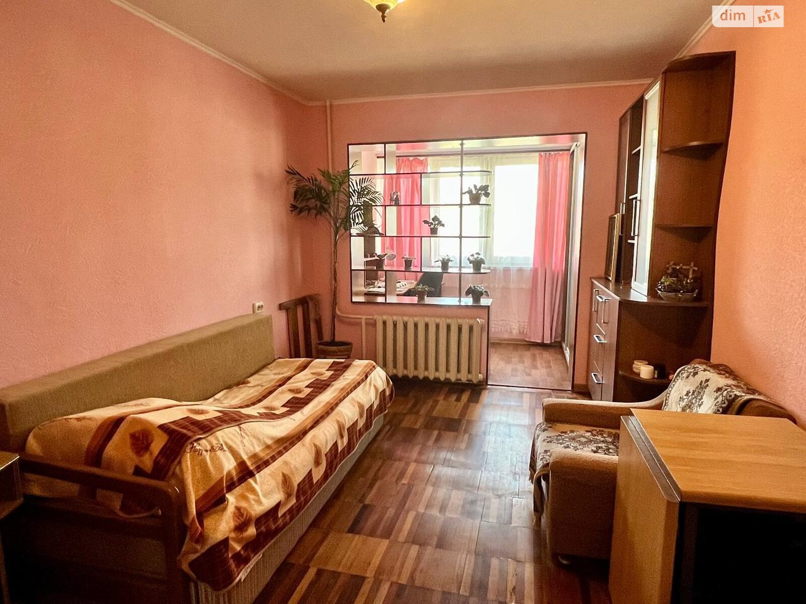 Продажа трехкомнатной квартиры в Запорожье, на ул. Водограйна, район Коммунарский фото 1 Продажа трехкомнатной квартиры в Запорожье, на ул. Водограйна, район Коммунарский фото 1