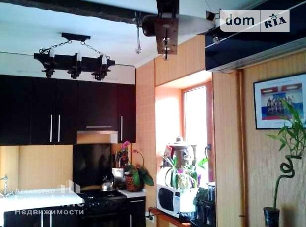 Продаж квартири, 3 кім., Запоріжжя, р‑н. Космос, Космічна вулиця Продаж квартири, 3 кім., Запоріжжя, р‑н. Космос, Космічна вулиця