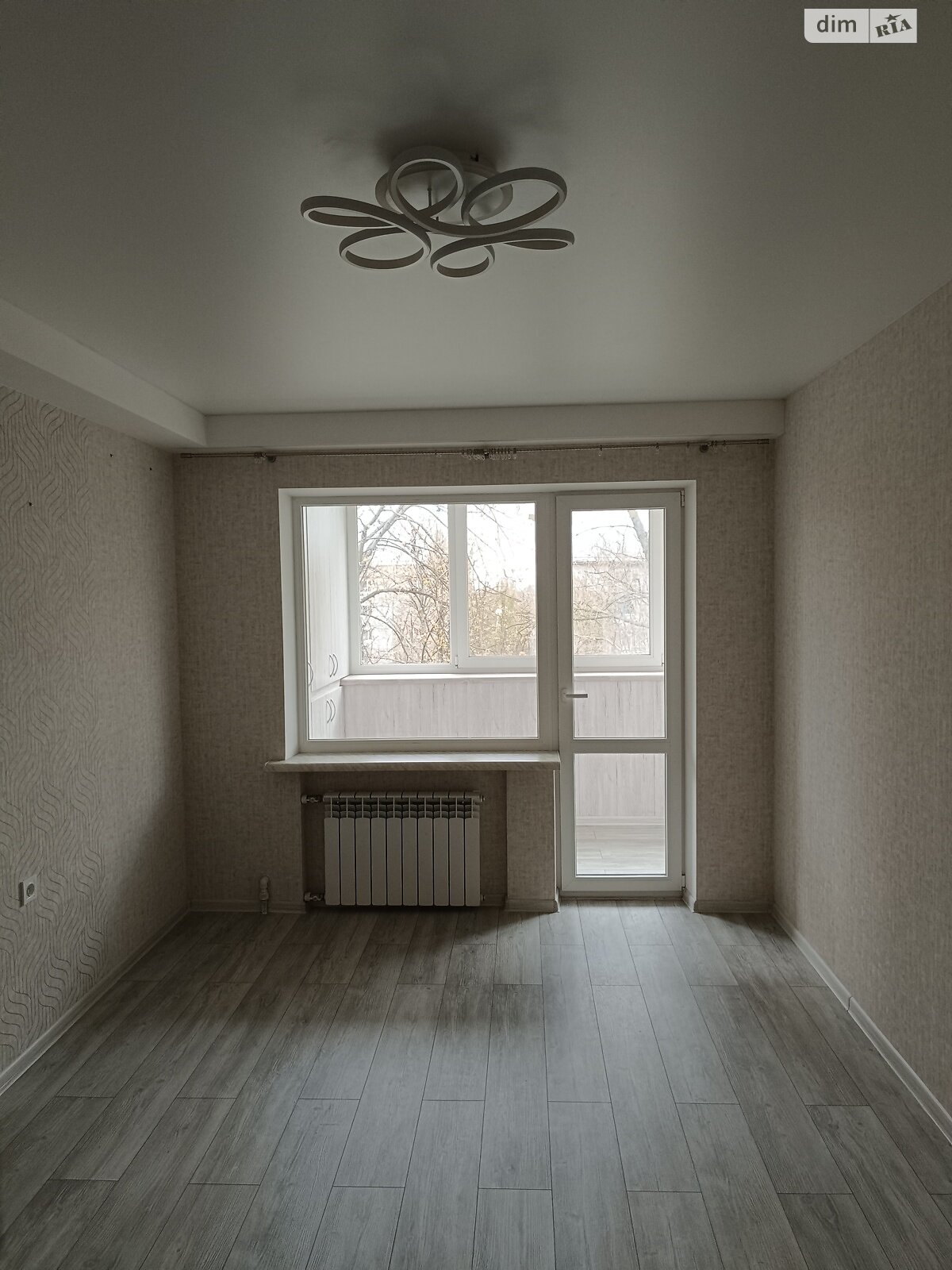 Продажа трехкомнатной квартиры в Запорожье, на ул. Северокольцевая 4, район Космос фото 1