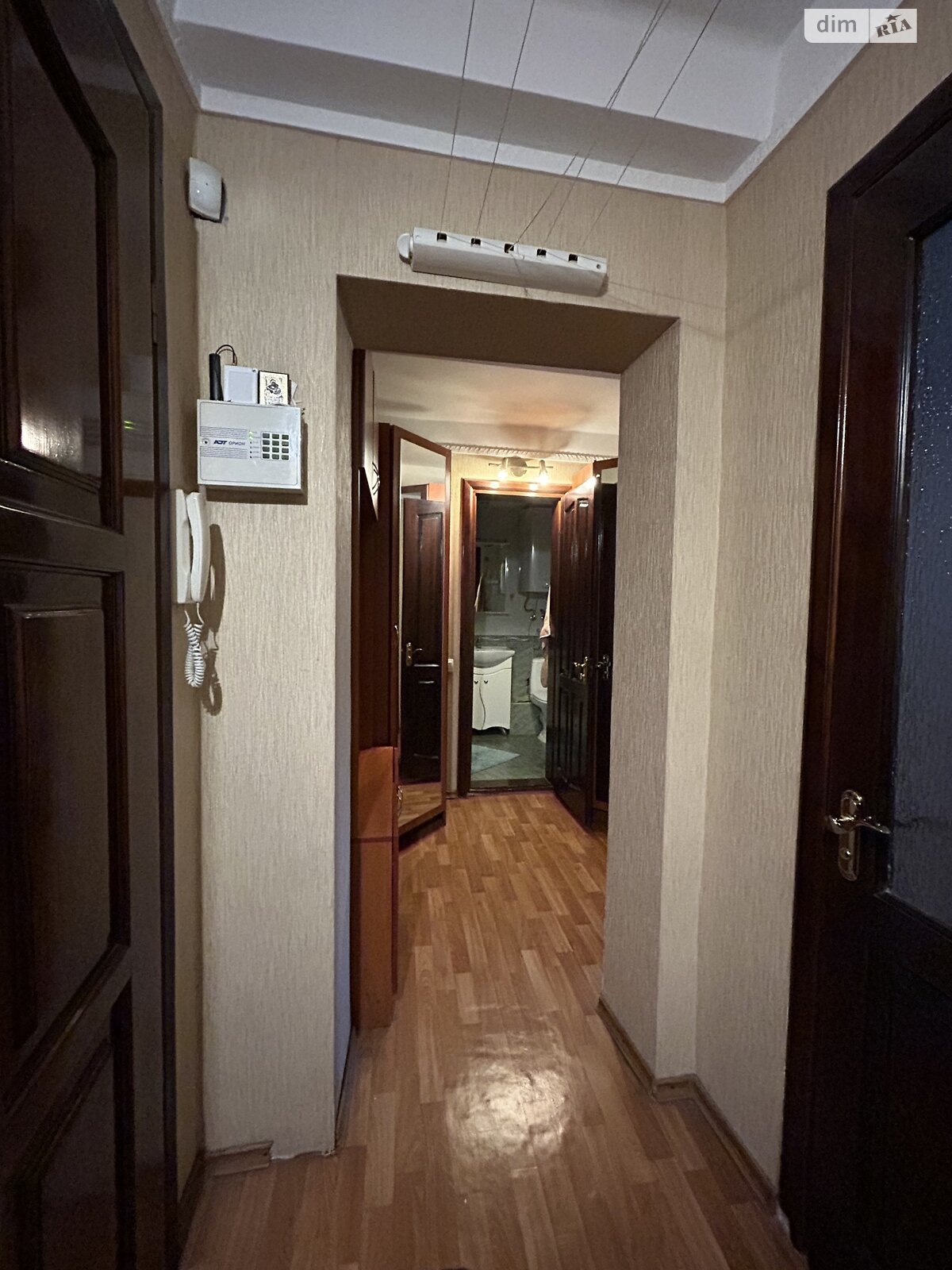 Продажа двухкомнатной квартиры в Запорожье, на ул. Школьная 34, район Малый Рынок фото 1