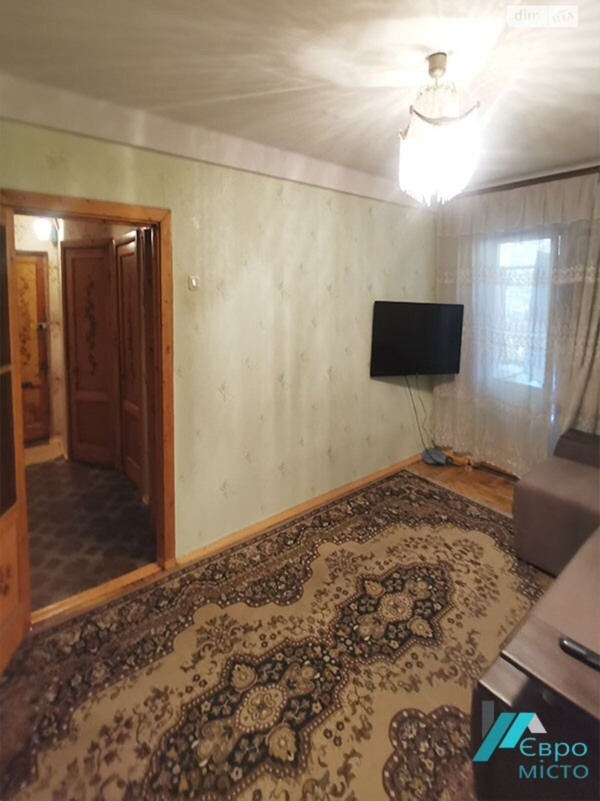 Продаж трикімнатної квартири в Запоріжжі, на просп. Соборний, фото 1 Продаж трикімнатної квартири в Запоріжжі, на просп. Соборний, фото 1
