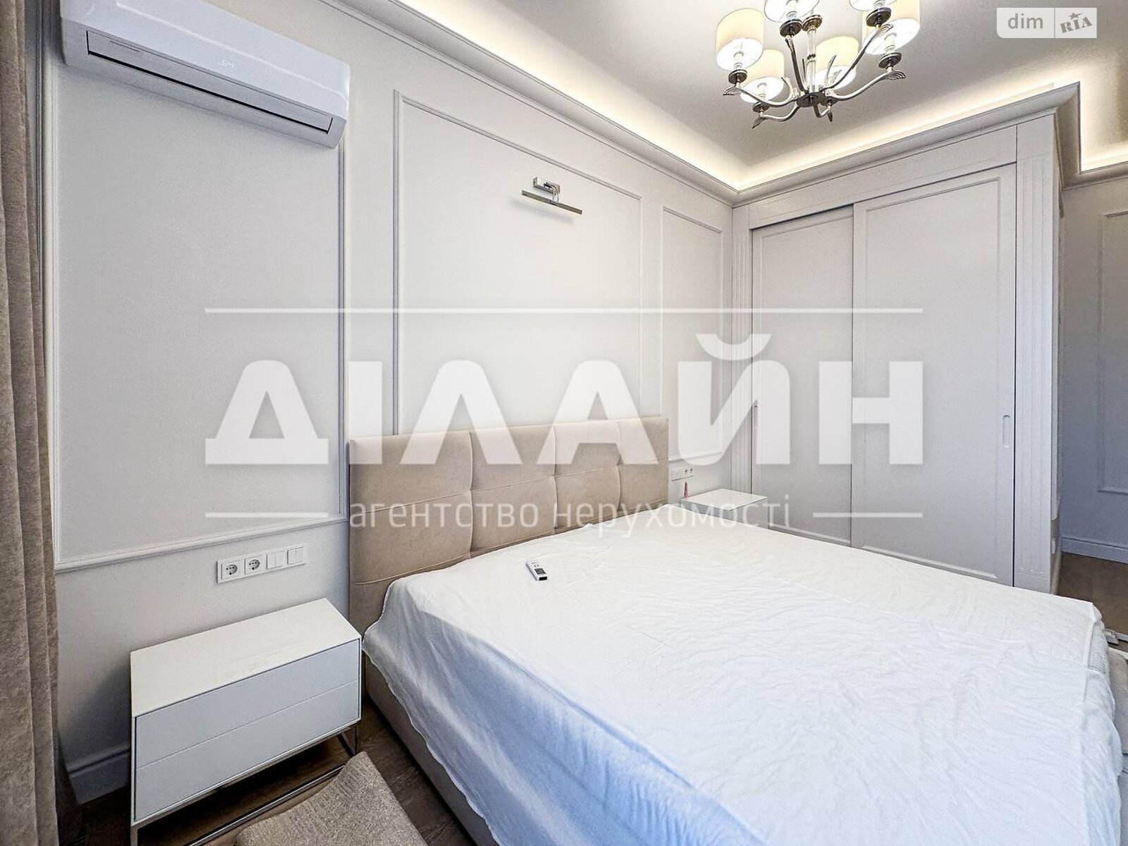 Продажа трехкомнатной квартиры в Запорожье, на просп. Металлургов 8А, фото 1