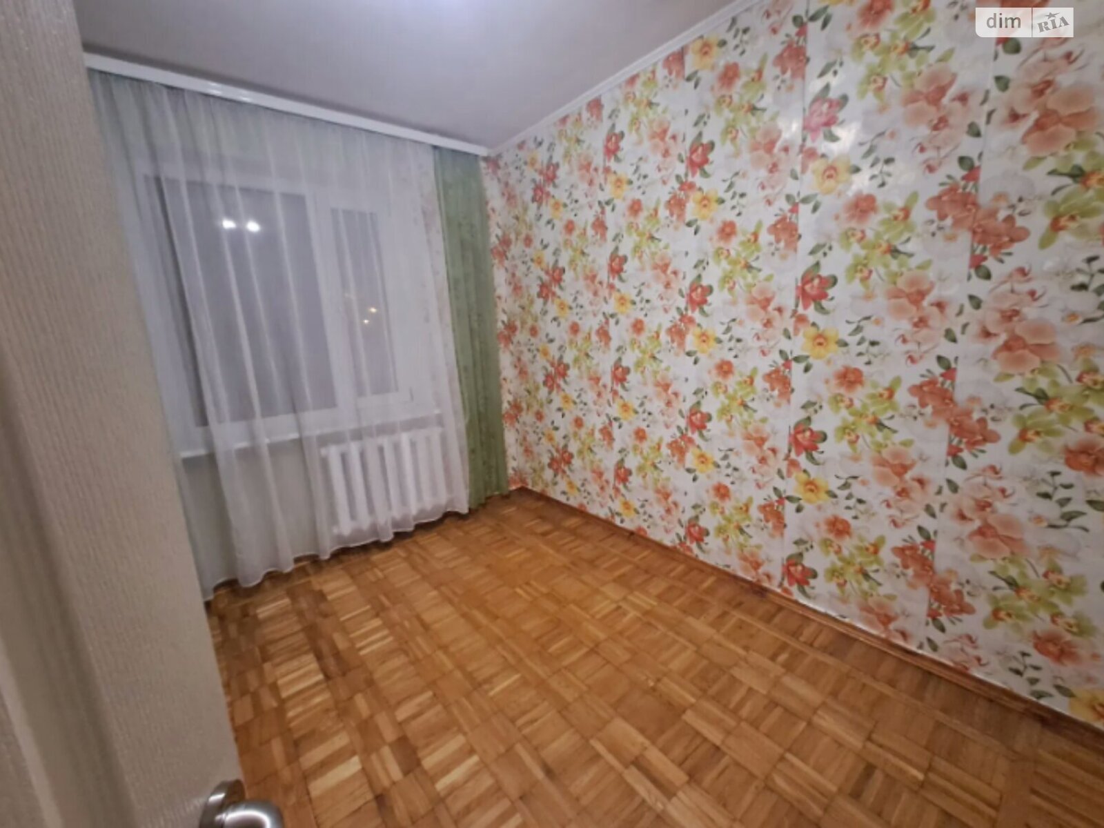 Продаж чотирикімнатної квартири в Запоріжжі, на вул. Зестафонська 5, район Осипенківський фото 1