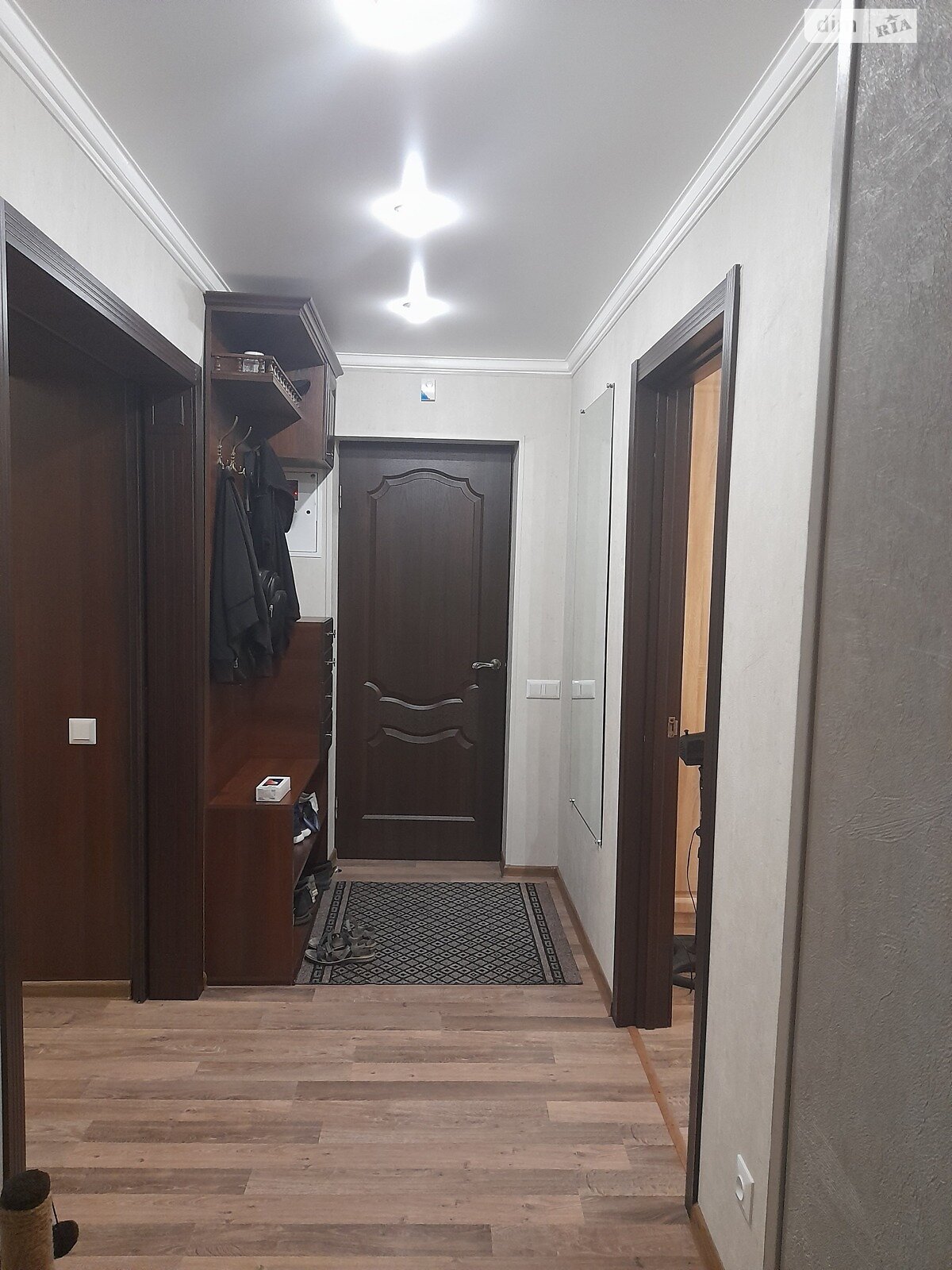 Продажа трехкомнатной квартиры в Запорожье, на ул. Алмазная, район Павел-Кичкас фото 1