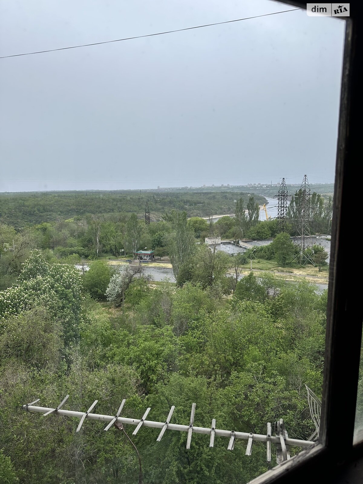 Продаж трикімнатної квартири в Запоріжжі, на вул. Весняна 1Б, кв. 65, район Півколо фото 1 Продаж трикімнатної квартири в Запоріжжі, на вул. Весняна 1Б, кв. 65, район Півколо фото 1