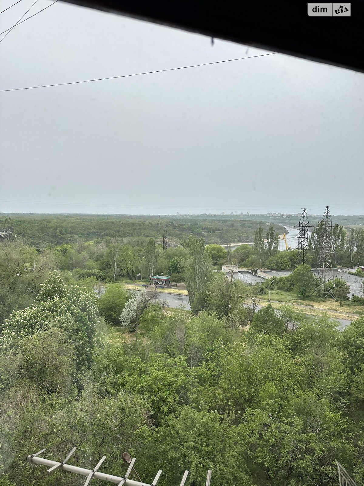 Продаж трикімнатної квартири в Запоріжжі, на вул. Весняна 1Б, кв. 65, район Півколо фото 1 Продаж трикімнатної квартири в Запоріжжі, на вул. Весняна 1Б, кв. 65, район Півколо фото 1