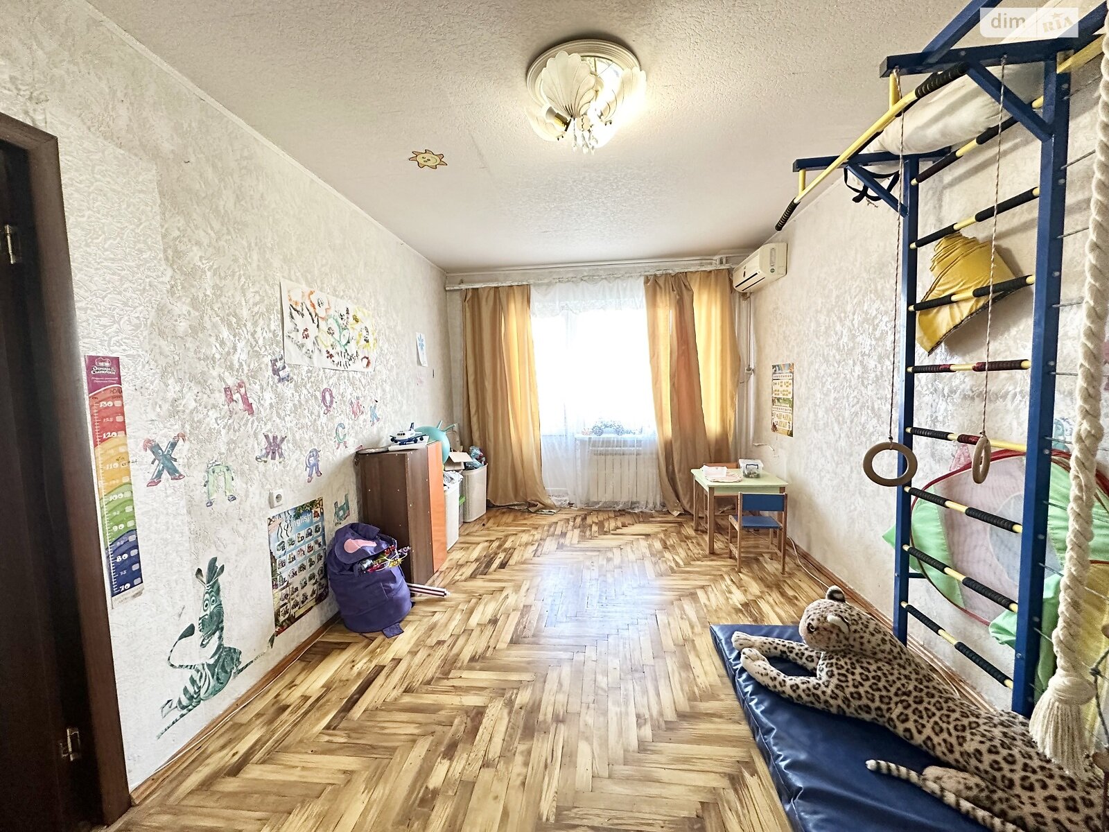 Продажа трехкомнатной квартиры в Запорожье, на ул. Професора Толока, фото 1 Продажа трехкомнатной квартиры в Запорожье, на ул. Професора Толока, фото 1