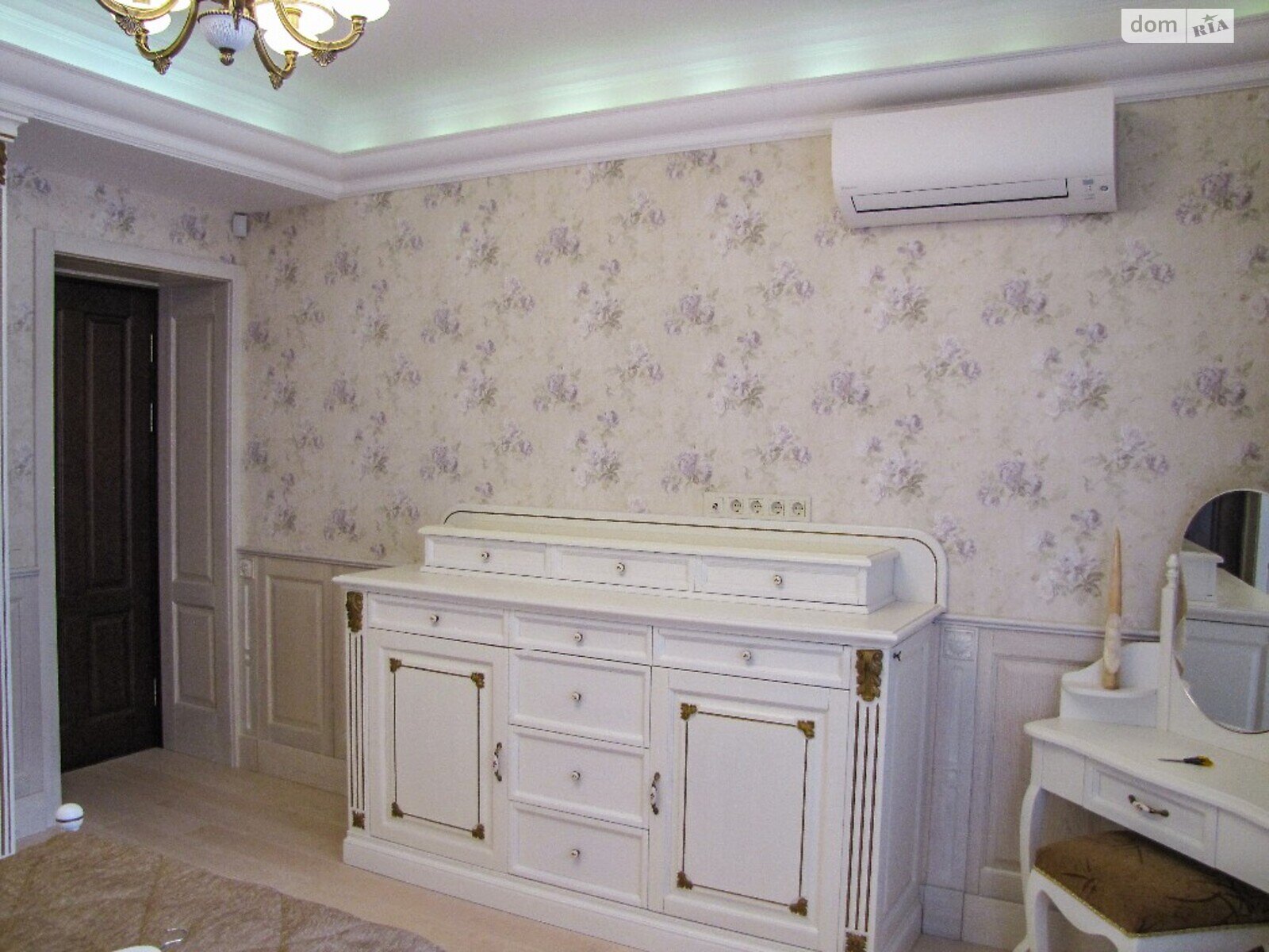 Продажа трехкомнатной квартиры в Запорожье, на ул. Воронихина 8, район Шевченковский фото 1 Продажа трехкомнатной квартиры в Запорожье, на ул. Воронихина 8, район Шевченковский фото 1