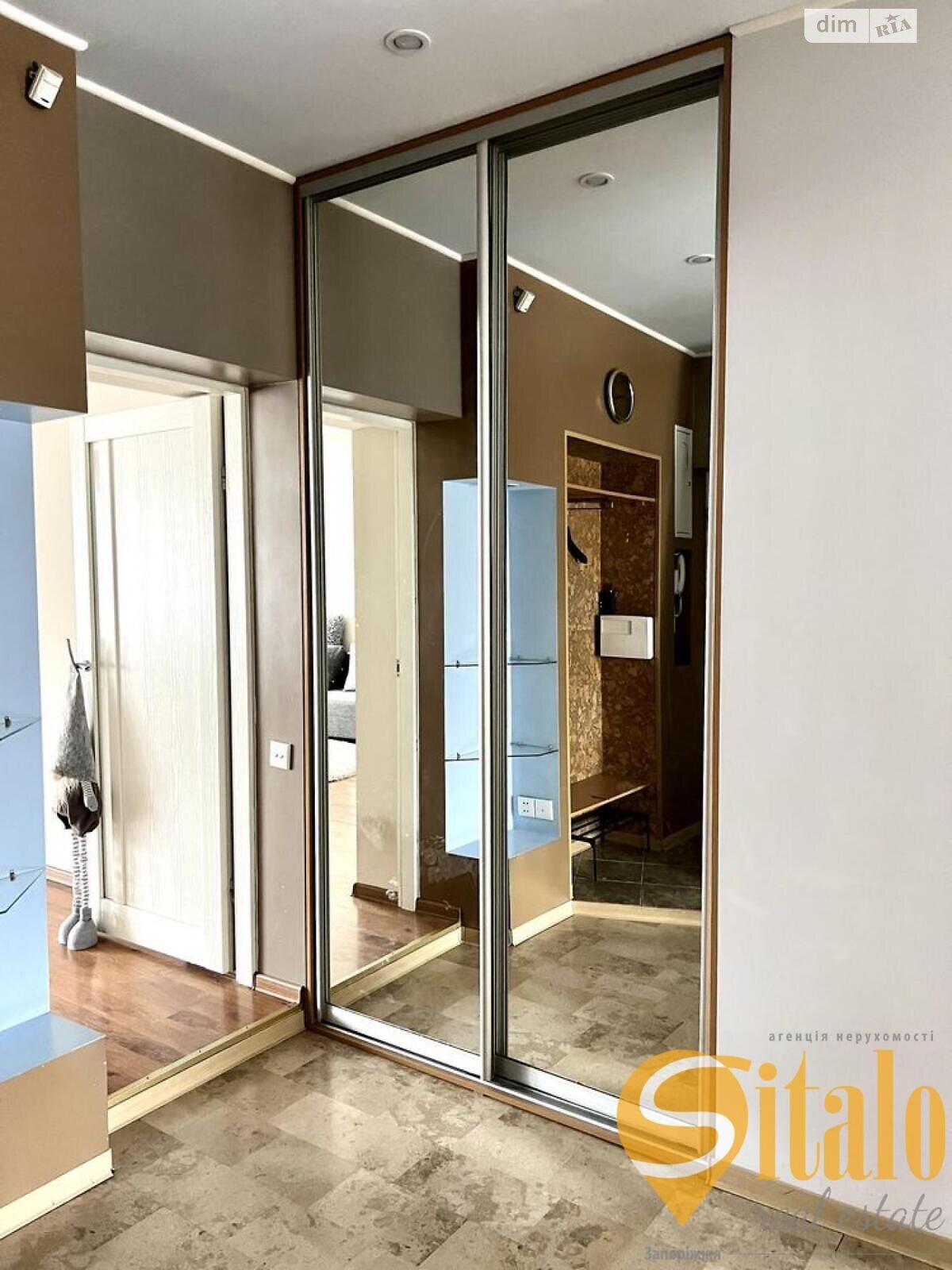 Продажа трехкомнатной квартиры в Запорожье, на просп. Соборный, район Соцгород фото 1 Продажа трехкомнатной квартиры в Запорожье, на просп. Соборный, район Соцгород фото 1