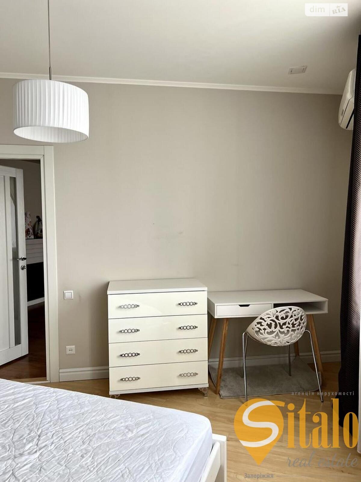 Продажа трехкомнатной квартиры в Запорожье, на просп. Соборный, район Соцгород фото 1 Продажа трехкомнатной квартиры в Запорожье, на просп. Соборный, район Соцгород фото 1