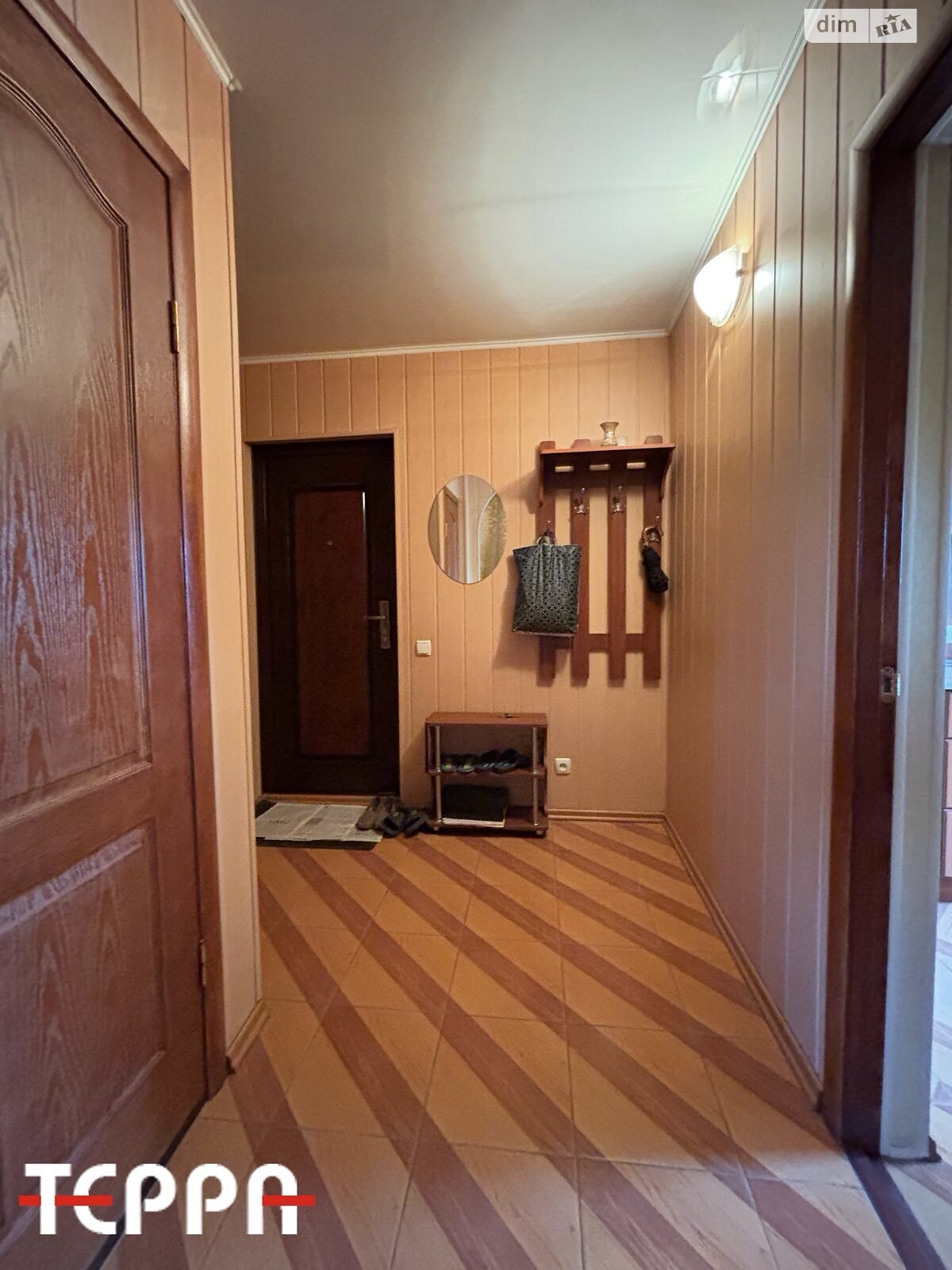 Продаж однокімнатної квартири в Запоріжжі, на вул. Центральна, район Тепличне фото 1 Продаж однокімнатної квартири в Запоріжжі, на вул. Центральна, район Тепличне фото 1