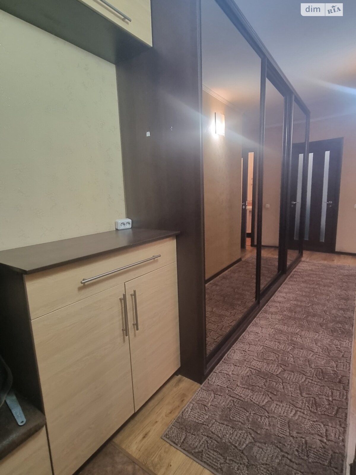 Продаж трикімнатної квартири в Запоріжжі, на вул. Кронштадтська, район Вознесенівський (Орджонікідзевський) фото 1 Продаж трикімнатної квартири в Запоріжжі, на вул. Кронштадтська, район Вознесенівський (Орджонікідзевський) фото 1