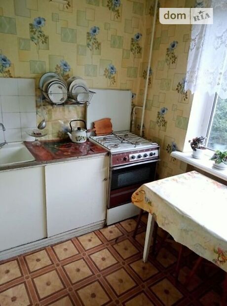 Продажа двухкомнатной квартиры в Запорожье, на ул. Матросова Александра 19, район Вознесеновский (Орджоникидзевский) фото 1 Продажа двухкомнатной квартиры в Запорожье, на ул. Матросова Александра 19, район Вознесеновский (Орджоникидзевский) фото 1