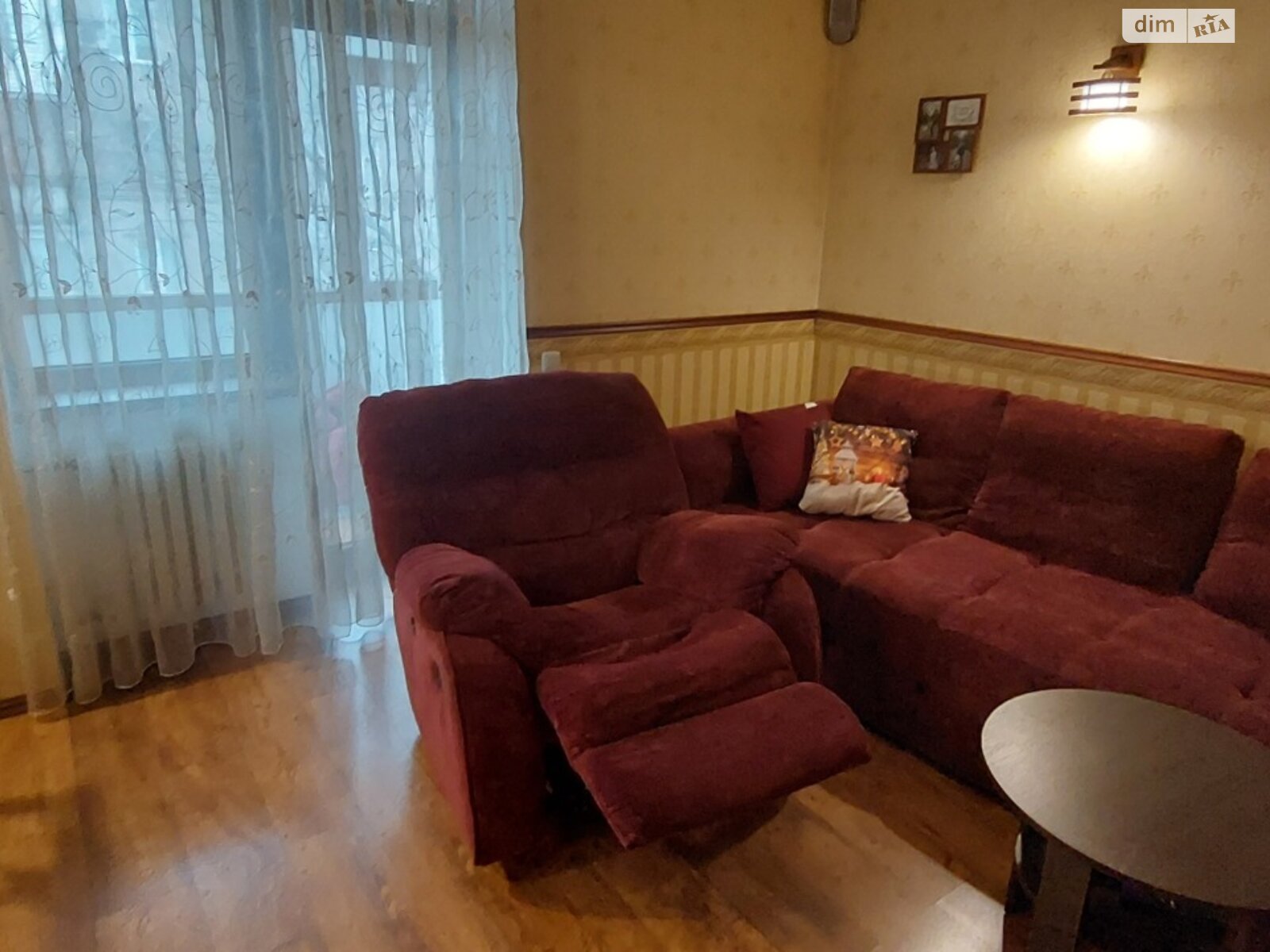 Продаж трикімнатної квартири в Запоріжжі, на просп. Маяковського 4А, район Вознесенівський (Орджонікідзевський) фото 1 Продаж трикімнатної квартири в Запоріжжі, на просп. Маяковського 4А, район Вознесенівський (Орджонікідзевський) фото 1