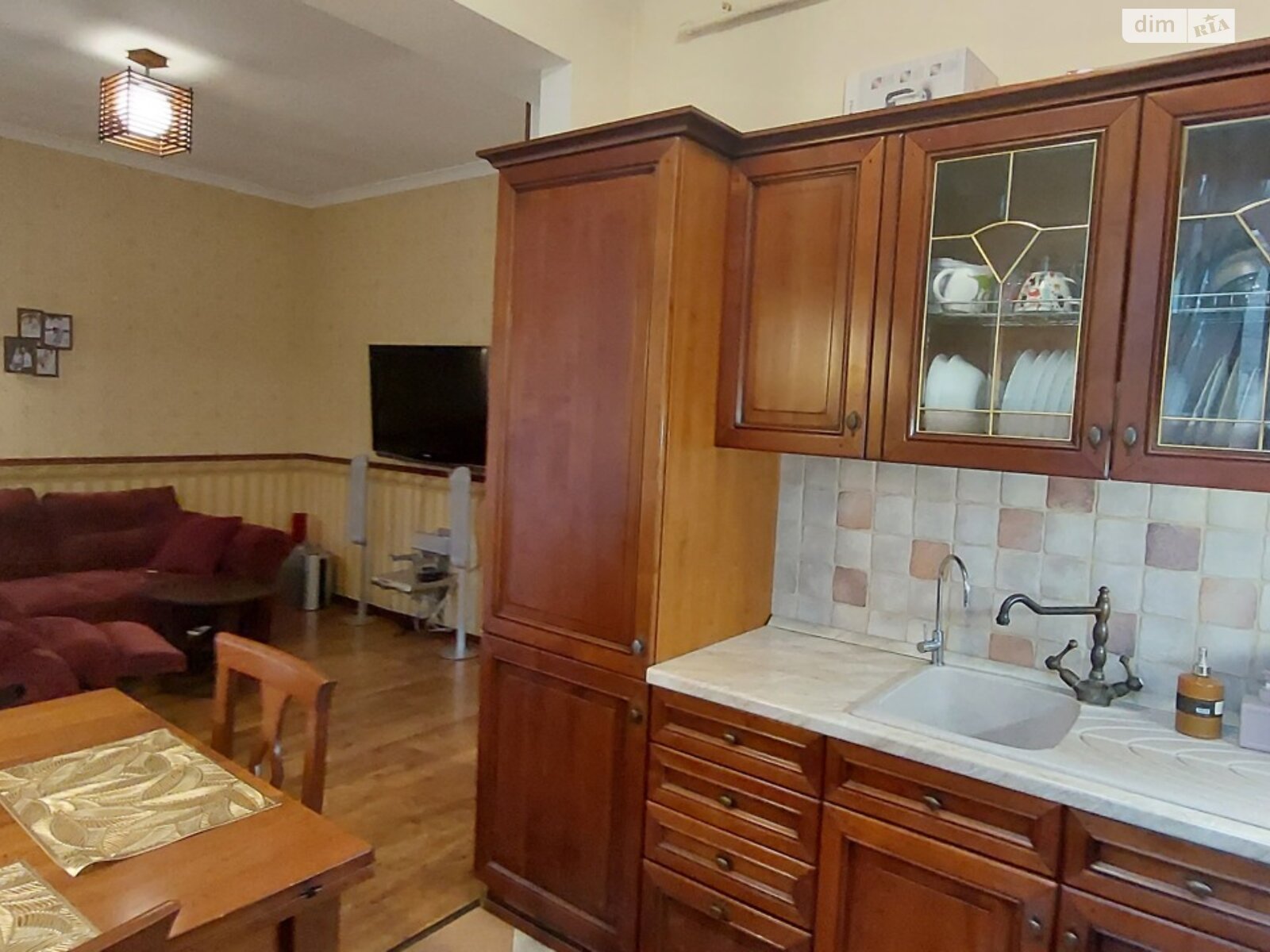 Продаж трикімнатної квартири в Запоріжжі, на просп. Маяковського 4А, район Вознесенівський (Орджонікідзевський) фото 1 Продаж трикімнатної квартири в Запоріжжі, на просп. Маяковського 4А, район Вознесенівський (Орджонікідзевський) фото 1