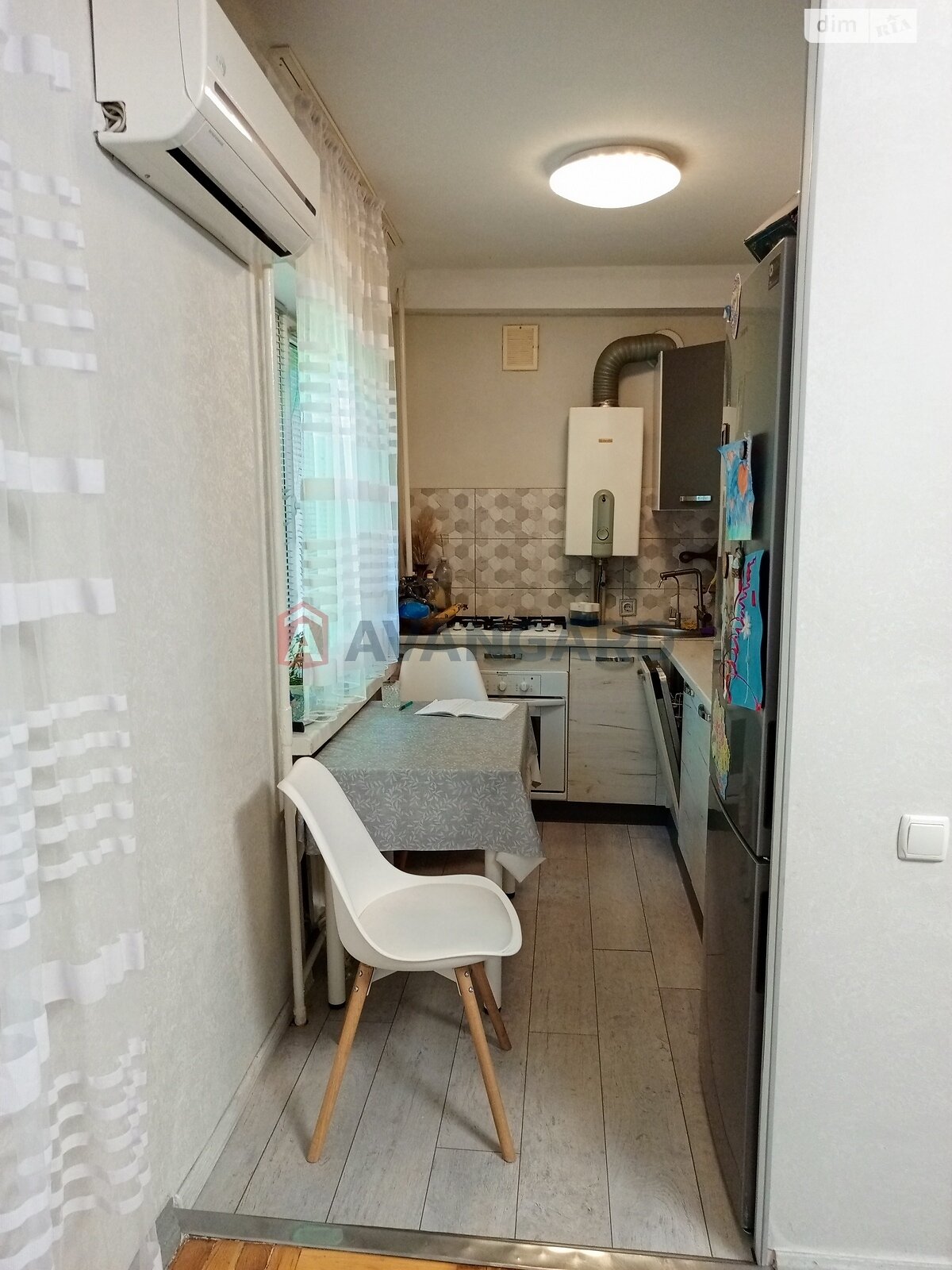 Продажа трехкомнатной квартиры в Запорожье, на ул. Победы 99, район Вознесеновский (Орджоникидзевский) фото 1 Продажа трехкомнатной квартиры в Запорожье, на ул. Победы 99, район Вознесеновский (Орджоникидзевский) фото 1