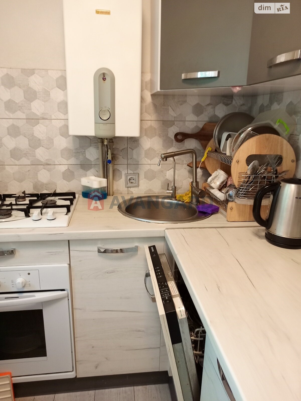 Продажа трехкомнатной квартиры в Запорожье, на ул. Победы 99, район Вознесеновский (Орджоникидзевский) фото 1 Продажа трехкомнатной квартиры в Запорожье, на ул. Победы 99, район Вознесеновский (Орджоникидзевский) фото 1