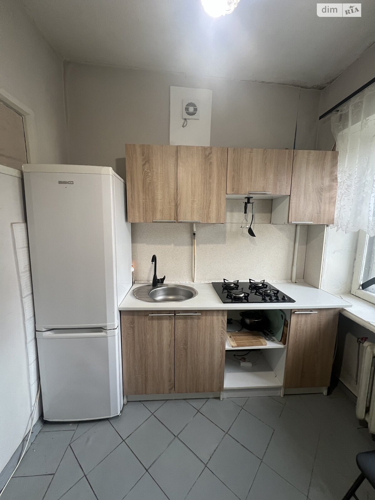 Продажа двухкомнатной квартиры в Запорожье, на просп. Соборный 143, район Вознесеновский (Орджоникидзевский) фото 1 Продажа двухкомнатной квартиры в Запорожье, на просп. Соборный 143, район Вознесеновский (Орджоникидзевский) фото 1