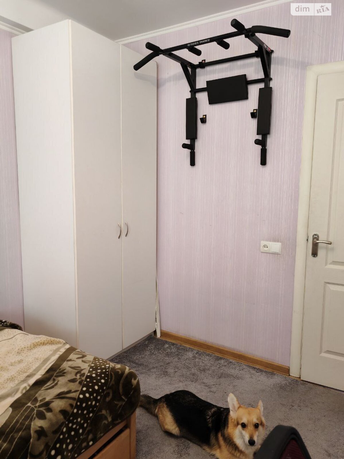 Продаж трикімнатної квартири в Запоріжжі, на просп. Соборний 133, район Вознесенівський (Орджонікідзевський) фото 1