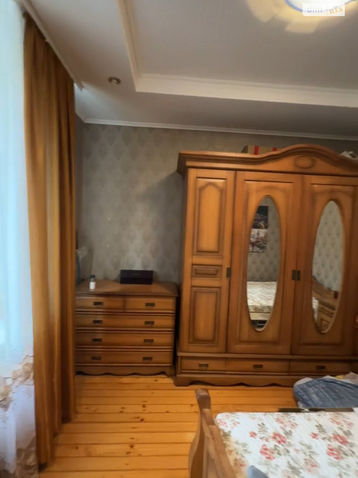 Продаж трикімнатної квартири в Запоріжжі, на просп. Соборний, район Вознесенівський (Орджонікідзевський) фото 1 Продаж трикімнатної квартири в Запоріжжі, на просп. Соборний, район Вознесенівський (Орджонікідзевський) фото 1