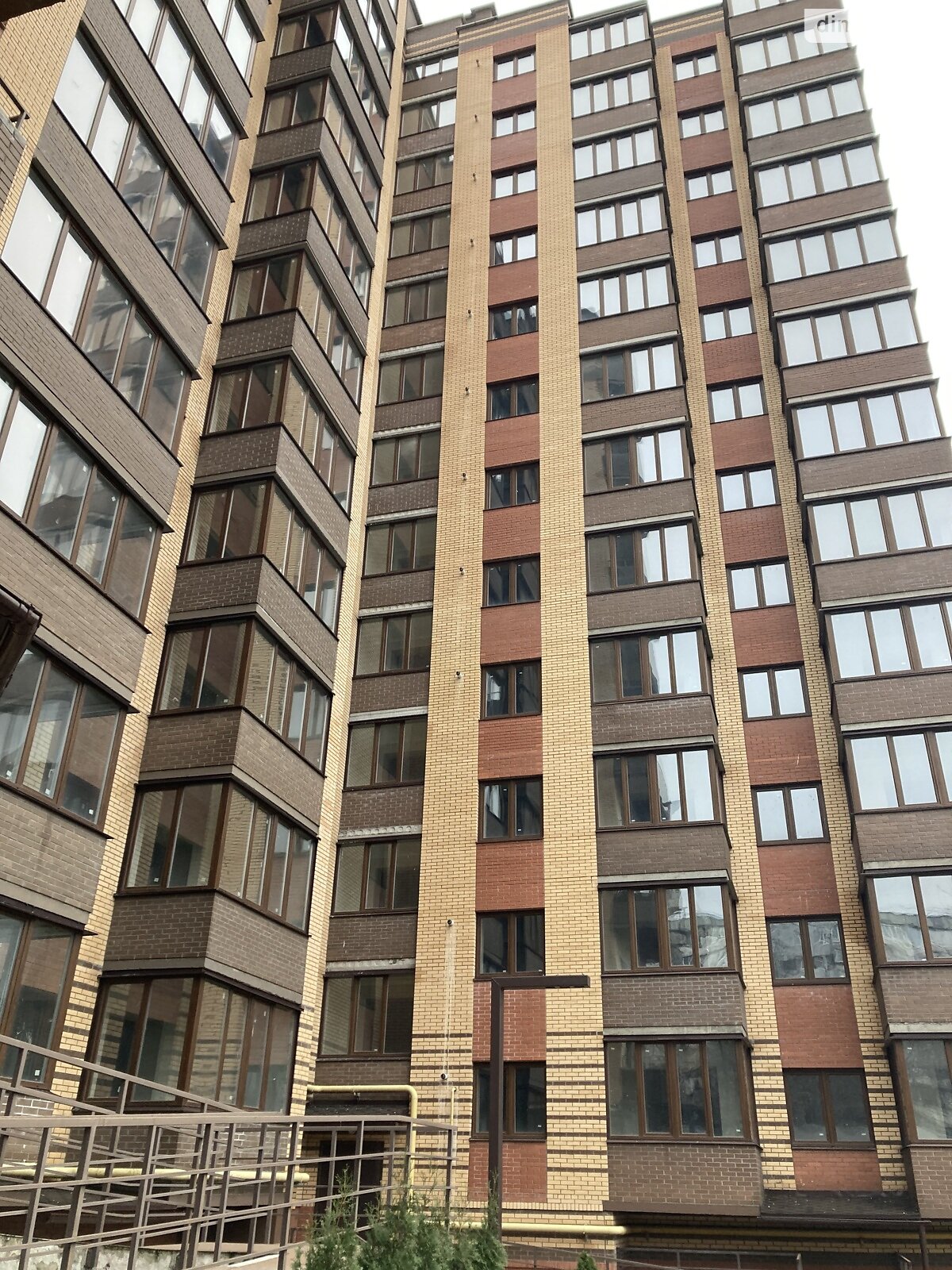 Продажа трехкомнатной квартиры в Запорожье, на ул. Тбилисская 9В, район Вознесеновский (Орджоникидзевский) фото 1 Продажа трехкомнатной квартиры в Запорожье, на ул. Тбилисская 9В, район Вознесеновский (Орджоникидзевский) фото 1