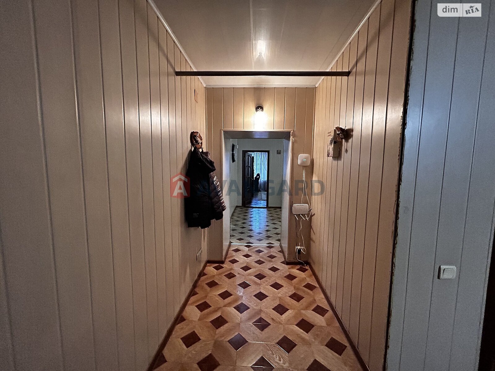 Продажа четырехкомнатной квартиры в Запорожье, на бул. Центральный 23, район Вознесеновский (Орджоникидзевский) фото 1