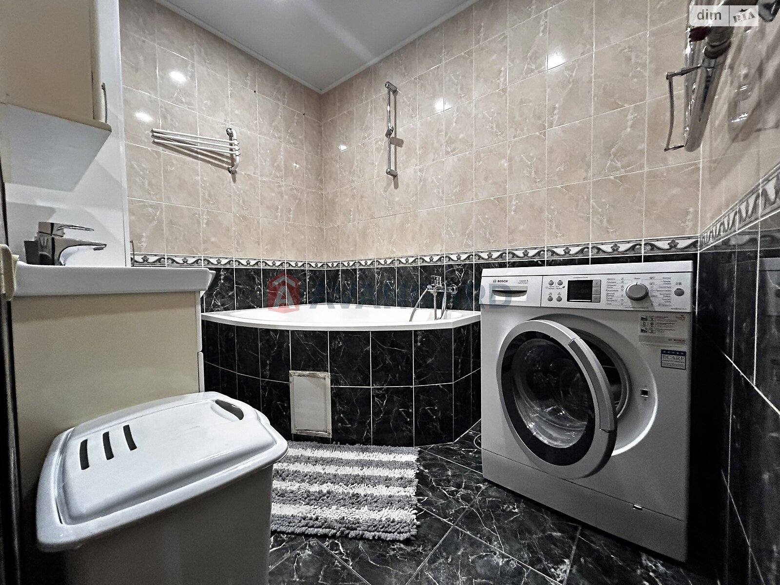 Продажа четырехкомнатной квартиры в Запорожье, на бул. Центральный 23, район Вознесеновский (Орджоникидзевский) фото 1