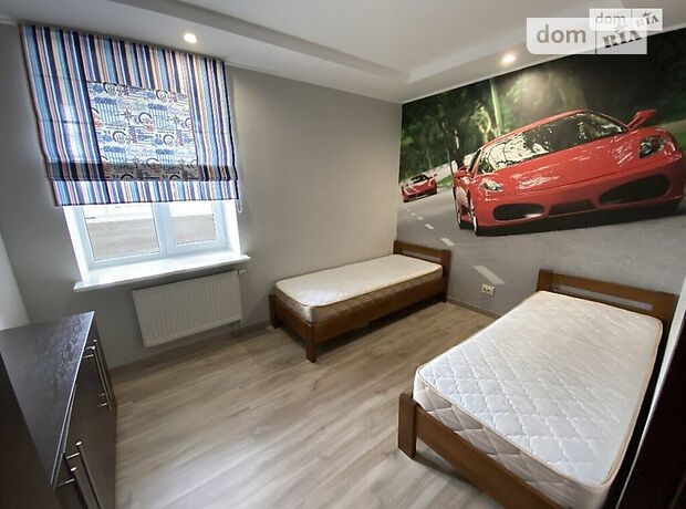Продажа трехкомнатной квартиры в Запорожье, на Центральный б-р 22а, район Вознесеновский (Орджоникидзевский) фото 1 Продажа трехкомнатной квартиры в Запорожье, на Центральный б-р 22а, район Вознесеновский (Орджоникидзевский) фото 1