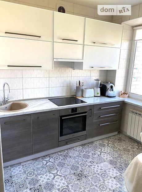 Продажа трехкомнатной квартиры в Запорожье, на Центральный б-р 25, район Вознесеновский (Орджоникидзевский) фото 1 Продажа трехкомнатной квартиры в Запорожье, на Центральный б-р 25, район Вознесеновский (Орджоникидзевский) фото 1