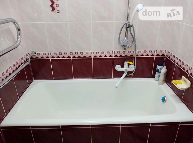Продажа трехкомнатной квартиры в Запорожье, на просп. Маяковского 12, район Вознесеновский (Орджоникидзевский) фото 1 Продажа трехкомнатной квартиры в Запорожье, на просп. Маяковского 12, район Вознесеновский (Орджоникидзевский) фото 1