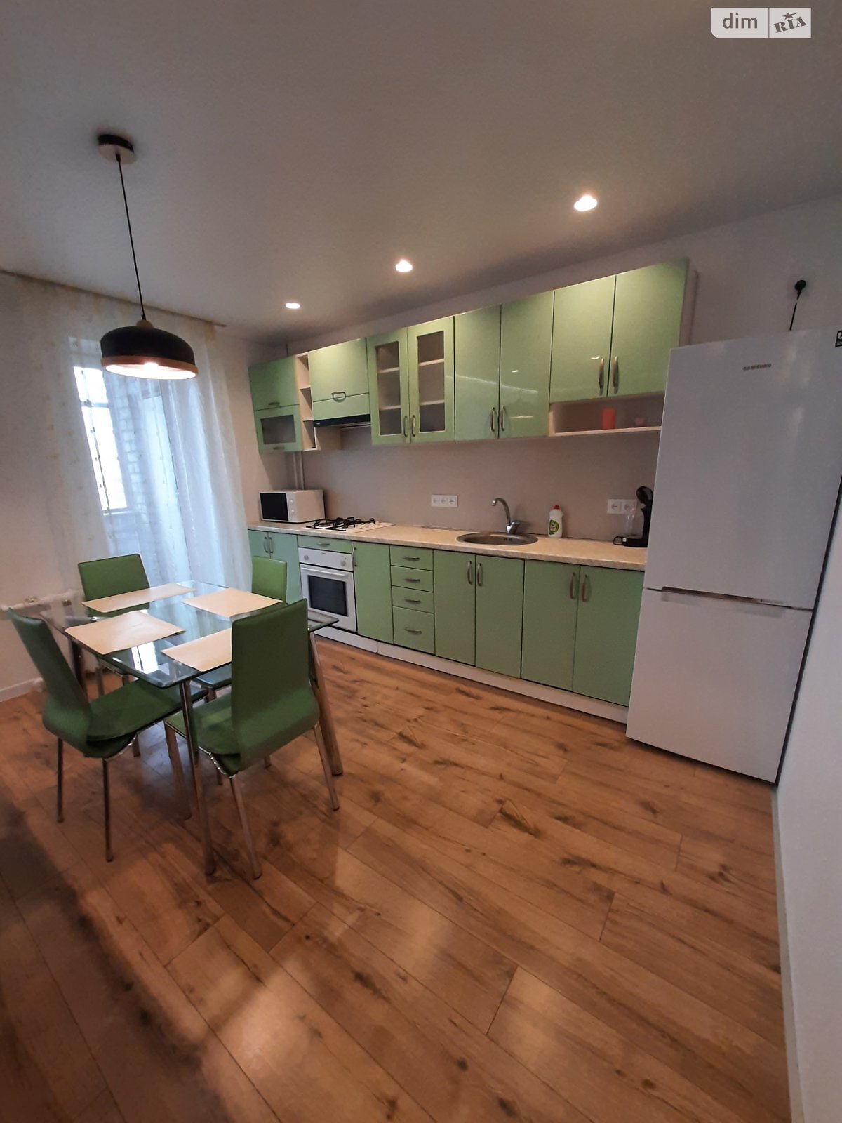 Продажа трехкомнатной квартиры в Запорожье, на ул. Владимира Украинца, район Южный (Пески) фото 1 Продажа трехкомнатной квартиры в Запорожье, на ул. Владимира Украинца, район Южный (Пески) фото 1