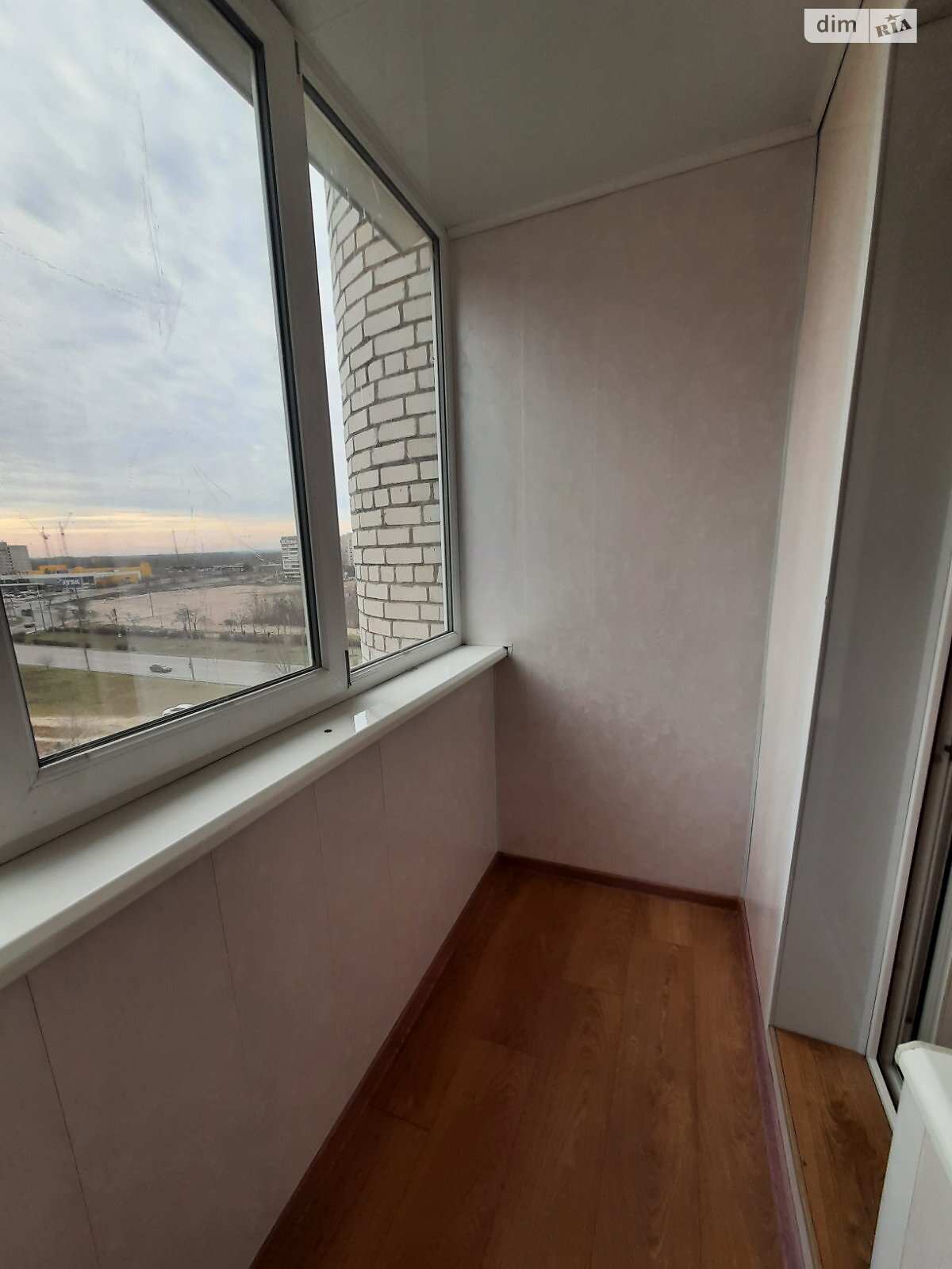 Продажа трехкомнатной квартиры в Запорожье, на ул. Владимира Украинца, район Южный (Пески) фото 1 Продажа трехкомнатной квартиры в Запорожье, на ул. Владимира Украинца, район Южный (Пески) фото 1