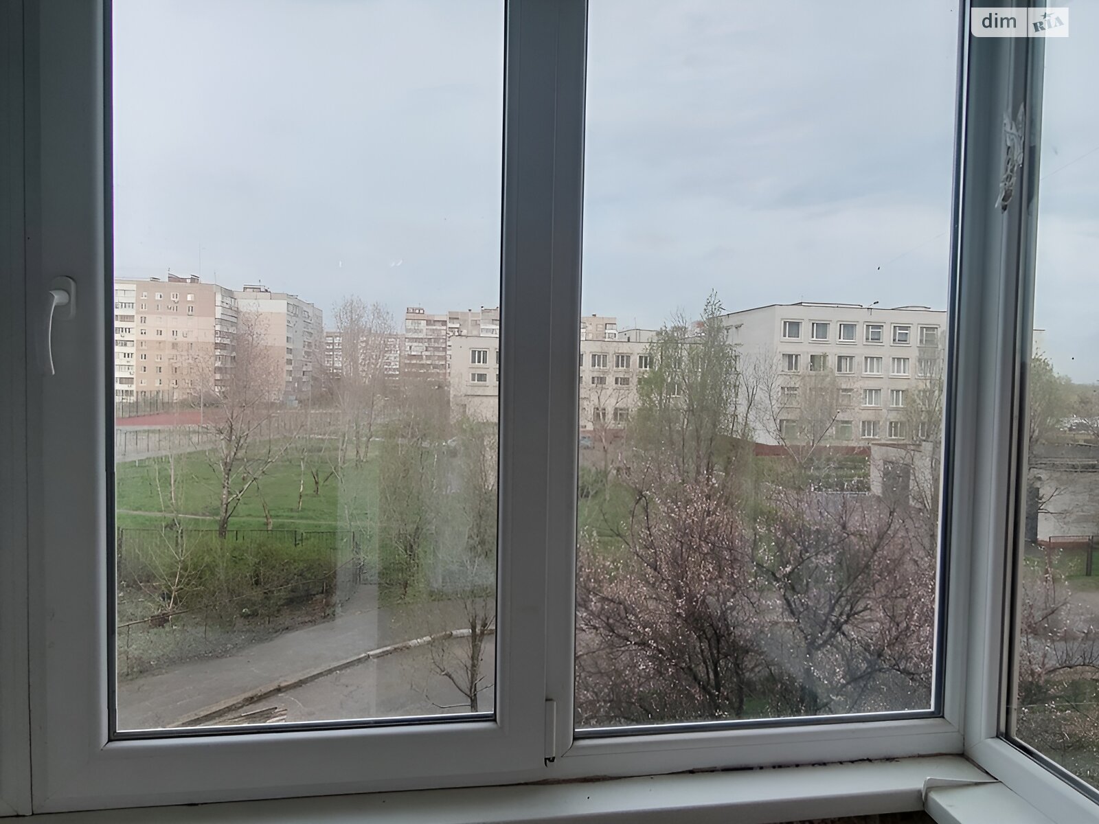 Продажа однокомнатной квартиры в Запорожье, на ул. Владимира Украинца 44, район Южный (Пески) фото 1 Продажа однокомнатной квартиры в Запорожье, на ул. Владимира Украинца 44, район Южный (Пески) фото 1