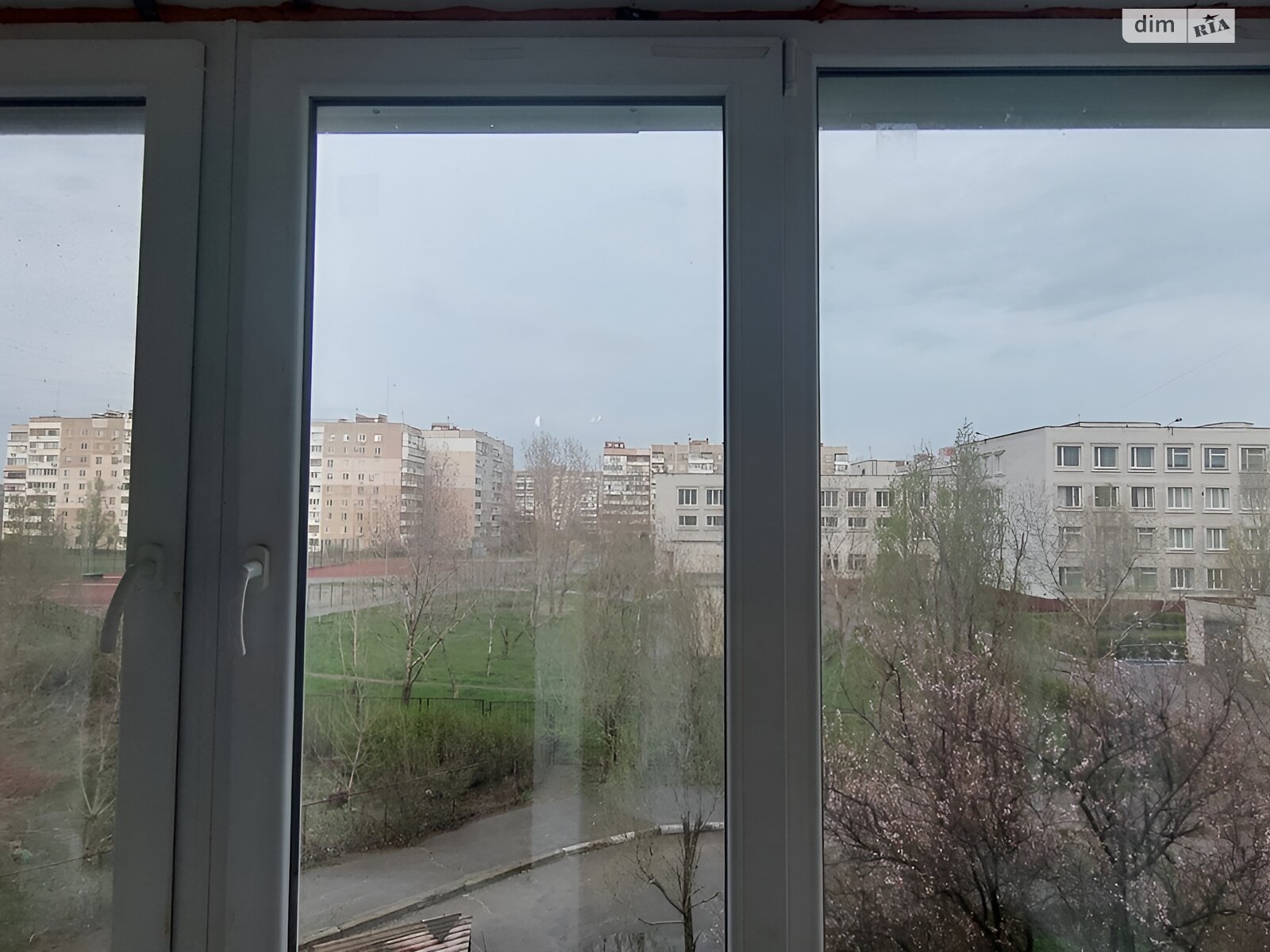 Продажа однокомнатной квартиры в Запорожье, на ул. Владимира Украинца 44, район Южный (Пески) фото 1 Продажа однокомнатной квартиры в Запорожье, на ул. Владимира Украинца 44, район Южный (Пески) фото 1