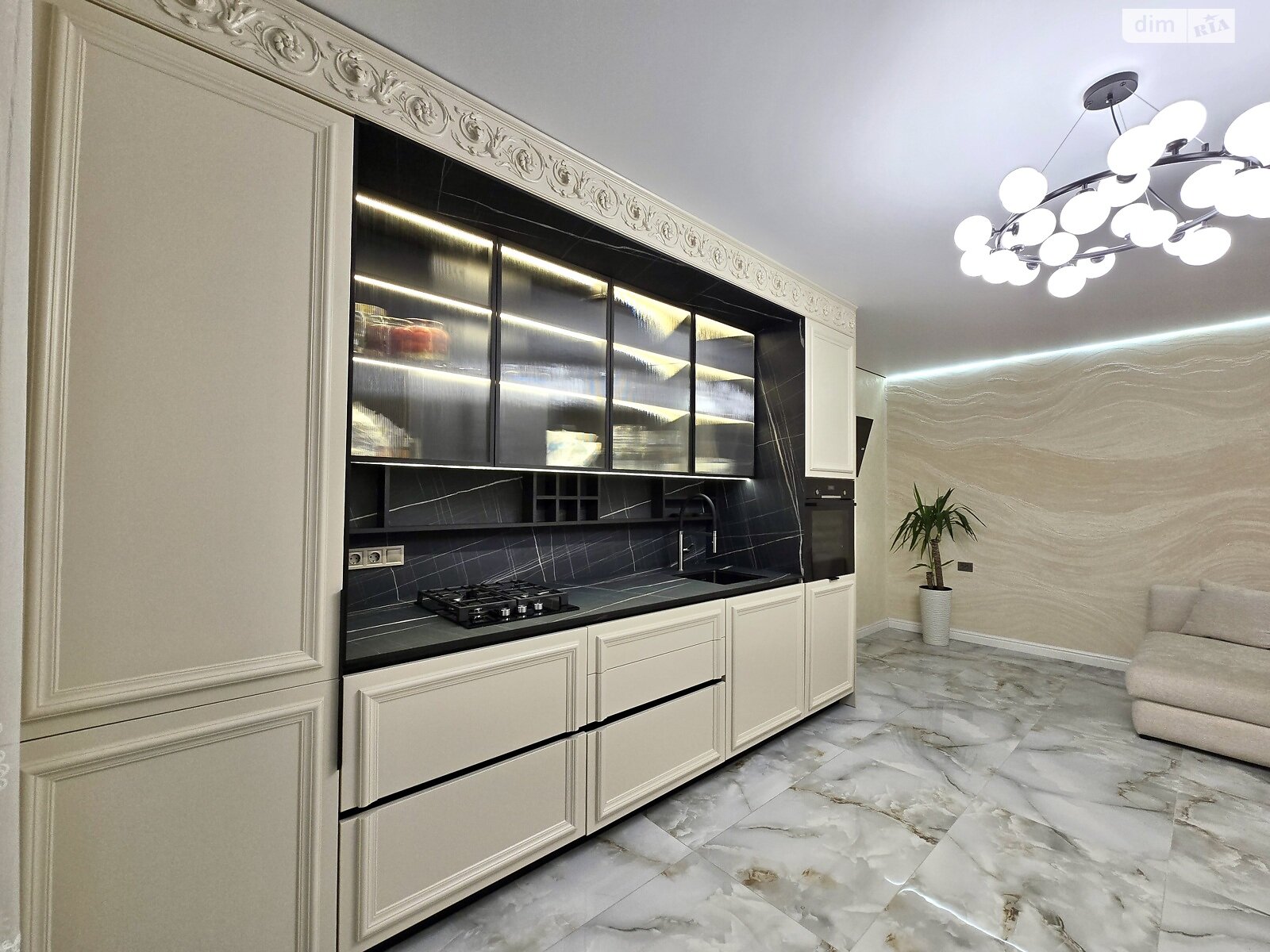 Продажа двухкомнатной квартиры в Зарванцах, на ул. Одесская 3 корпус 4, фото 1 Продажа двухкомнатной квартиры в Зарванцах, на ул. Одесская 3 корпус 4, фото 1