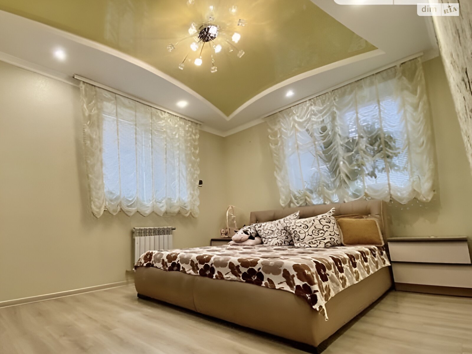 Продажа трехкомнатной квартиры в Зарванцах, на ул. Пляжная 12, фото 1 Продажа трехкомнатной квартиры в Зарванцах, на ул. Пляжная 12, фото 1