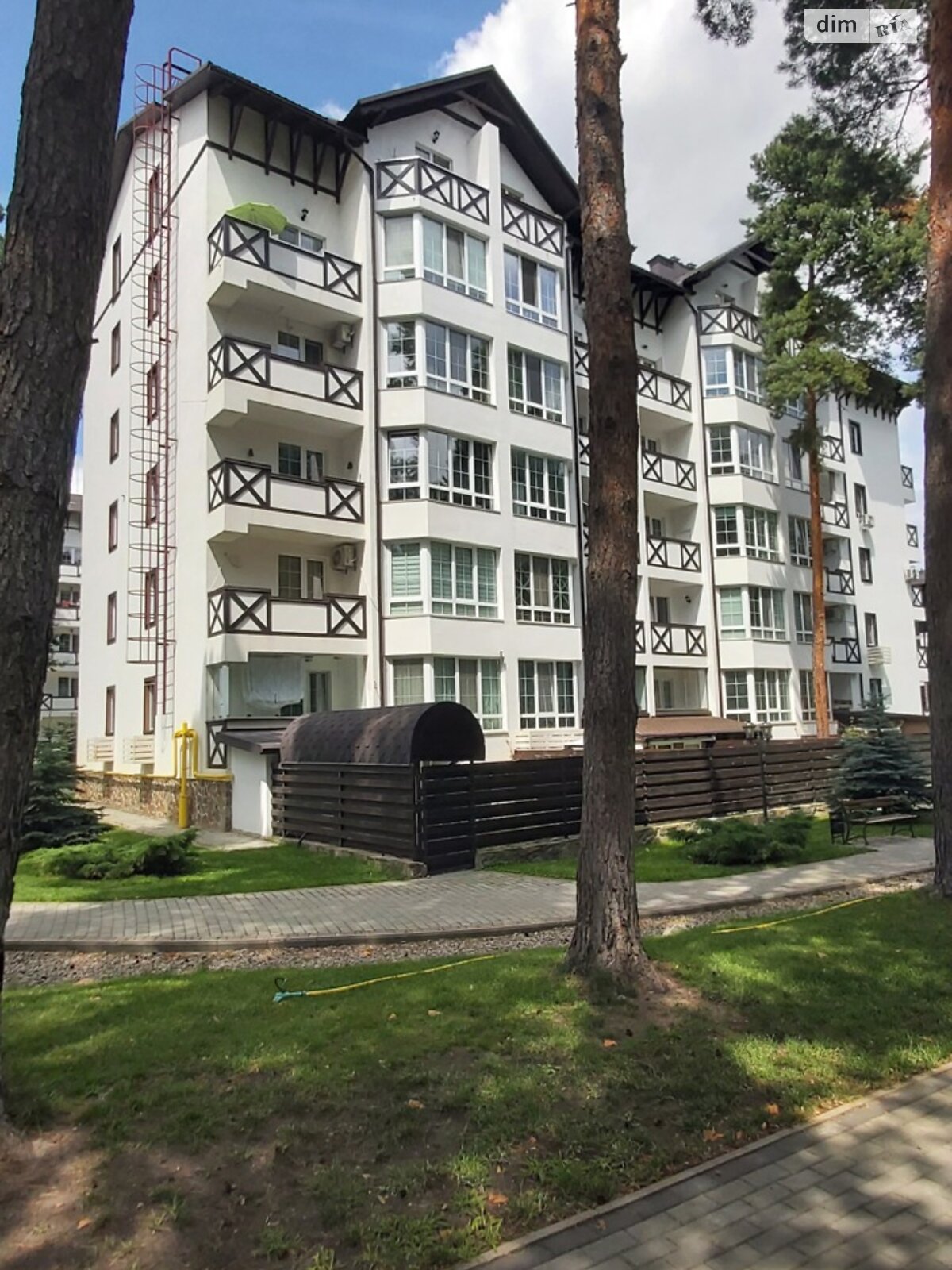 Продажа трехкомнатной квартиры в Зазимье, на ул. Придорожная 2, фото 1