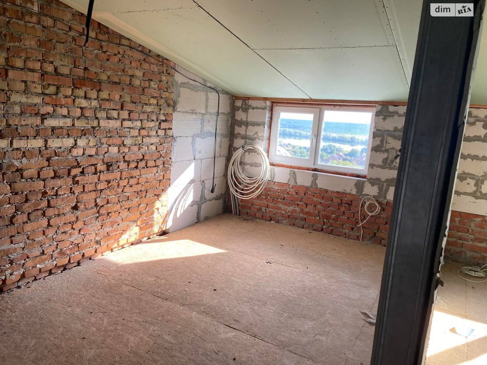 Продаж трикімнатної квартири в Зборові, на вул. Миру, фото 1