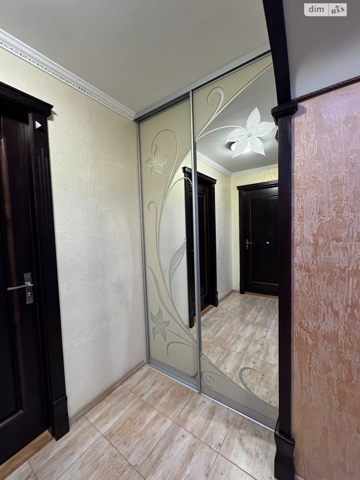 Продажа трехкомнатной квартиры в Здолбунове, на ул. Коперника 59, фото 1 Продажа трехкомнатной квартиры в Здолбунове, на ул. Коперника 59, фото 1