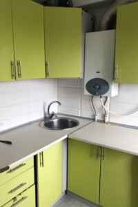 Продажа трехкомнатной квартиры в Здолбунове, на ул. Гетьмана Богдана Хмельницкого, район Центр фото 2