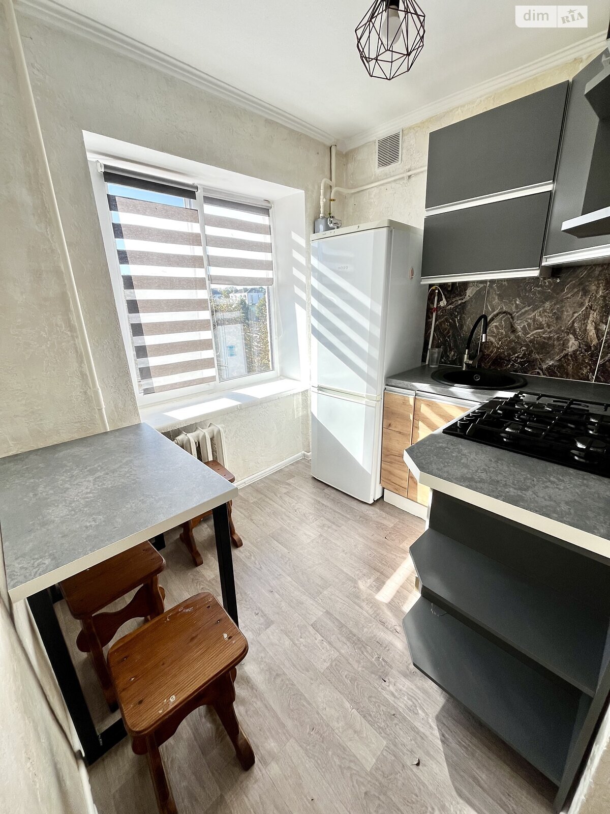 Продажа трехкомнатной квартиры в Здолбунове, на ул. Независимости 36, район Центр фото 1