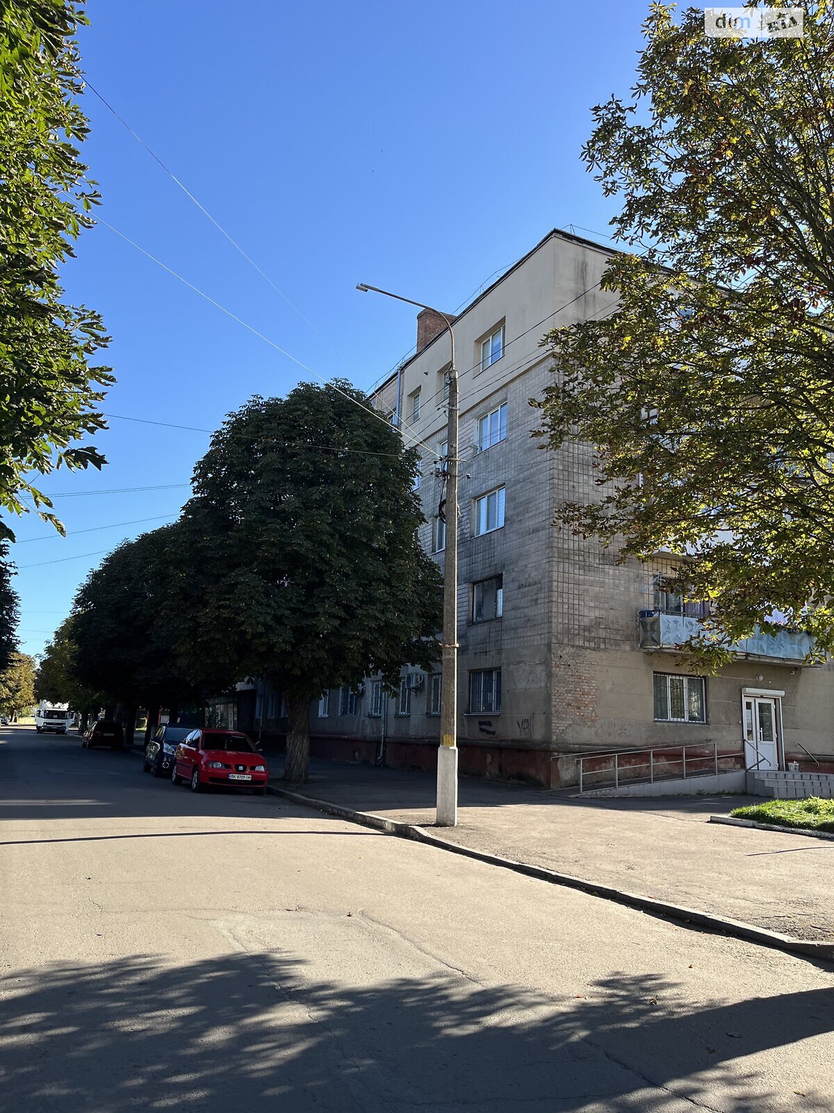 Продажа трехкомнатной квартиры в Здолбунове, на ул. Независимости 36, район Центр фото 1