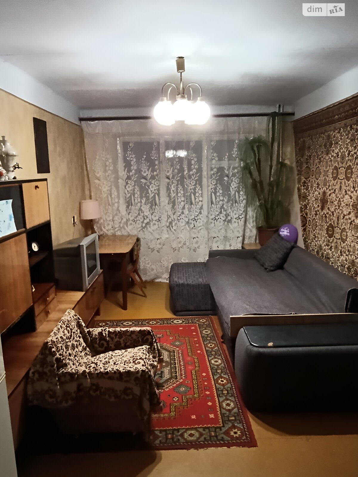Продажа трехкомнатной квартиры в Здолбунове, на ул. Независимости, район Здолбунов фото 1 Продажа трехкомнатной квартиры в Здолбунове, на ул. Независимости, район Здолбунов фото 1