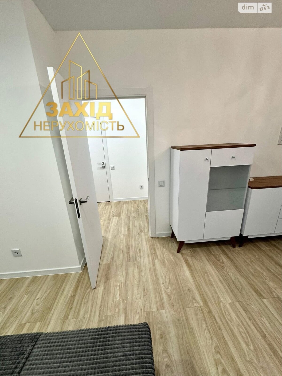 Продажа однокомнатной квартиры в Змиенце, на ул. Школьная, фото 1 Продажа однокомнатной квартиры в Змиенце, на ул. Школьная, фото 1
